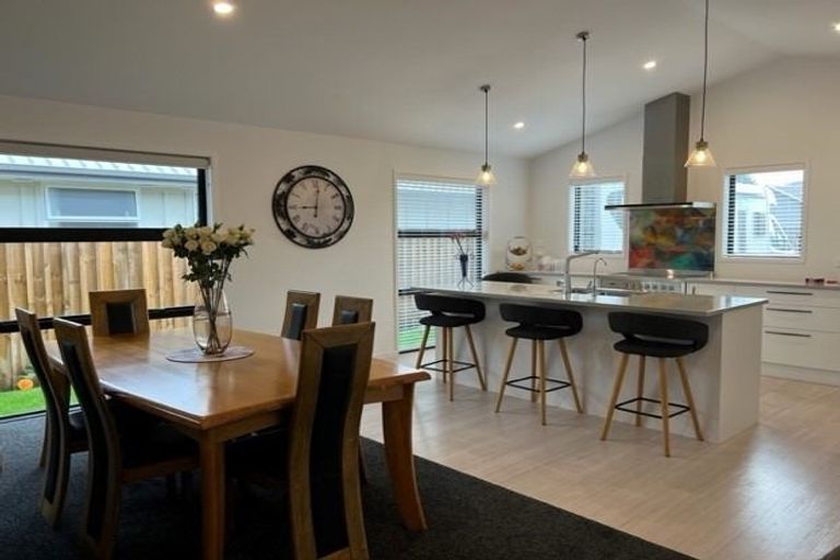 Photo of property in 14 Nelson Lane, Omokoroa, 3114