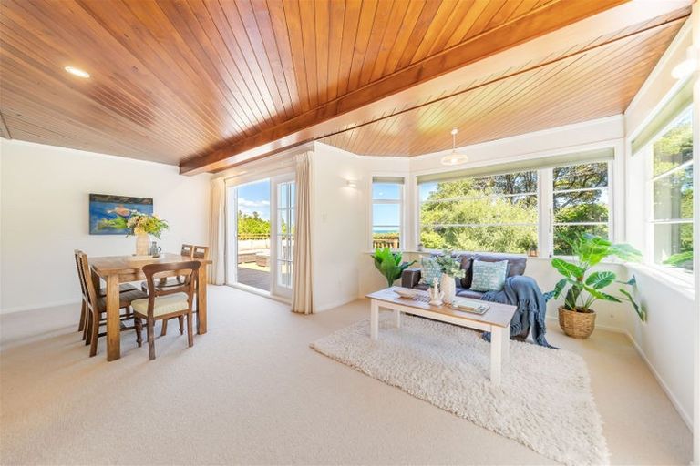 Photo of property in 11 Reserve Road, Plimmerton, Porirua, 5026