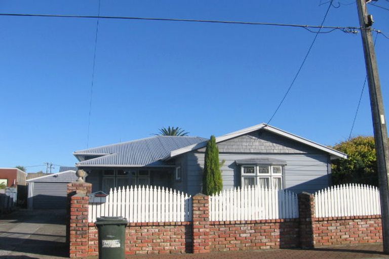 Photo of property in 2 Buckley Street, Alicetown, Lower Hutt, 5010