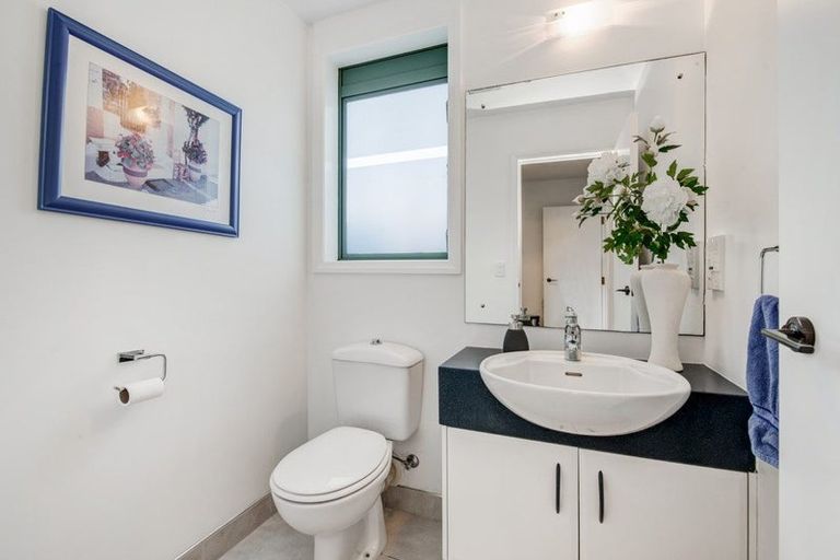 Photo of property in 118 Harbour Village Drive, Gulf Harbour, Whangaparaoa, 0930