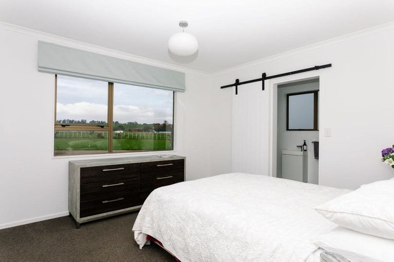 Photo of property in 77120a State Highway 2, Dannevirke, 4977