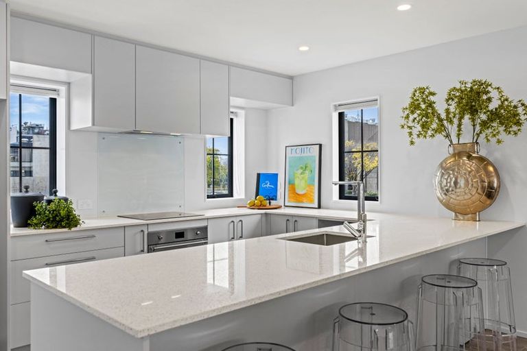 Photo of property in 9/92 Peterborough Street, Christchurch Central, Christchurch, 8013
