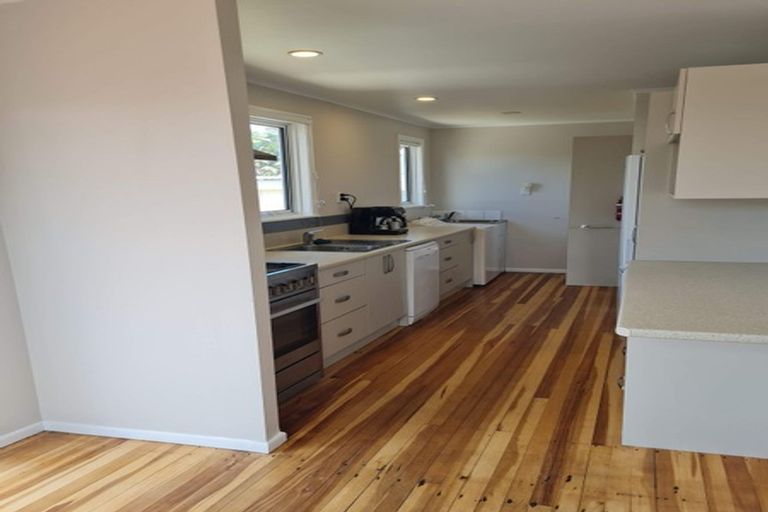 Photo of property in 48 Nevada Road, Silverdale, Hamilton, 3216