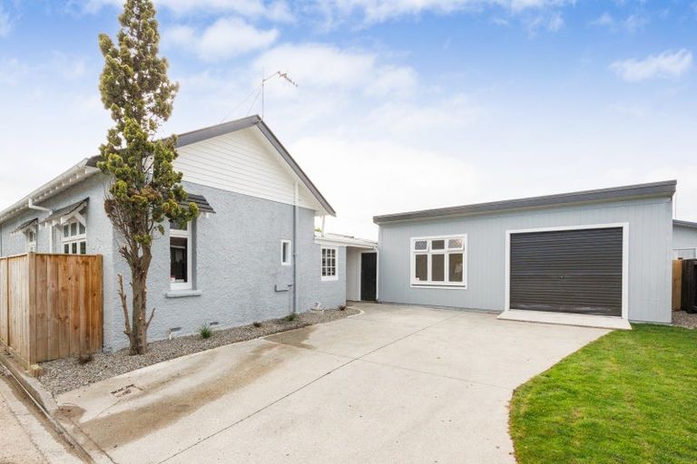 Photo of property in 972 Tremaine Avenue, Roslyn, Palmerston North, 4414
