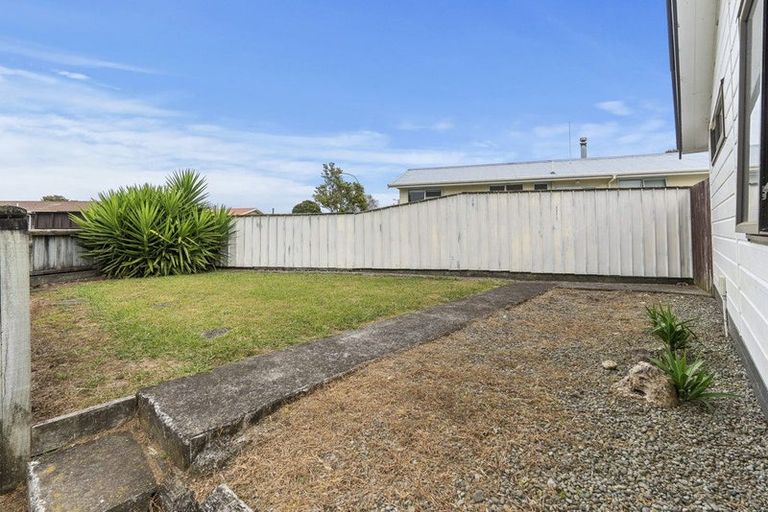 Photo of property in 11 Hamua Place, Waitara, 4320