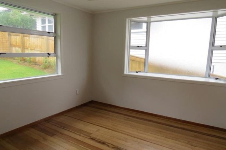 Photo of property in 221 Powderham Street, New Plymouth, 4310