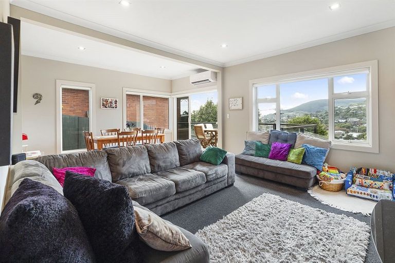 Photo of property in 9 The Drive, Tawa, Wellington, 5028