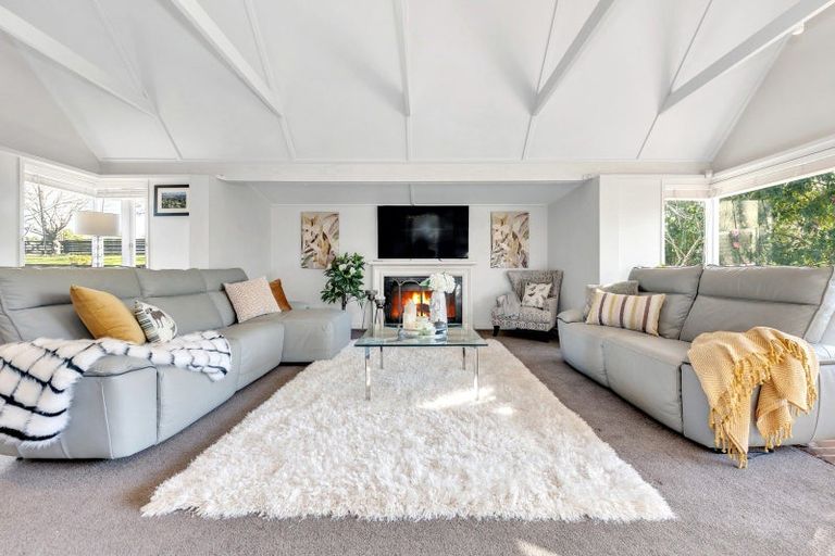 Photo of property in 281 Point View Drive, Shamrock Park, Auckland, 2016