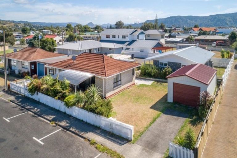 Photo of property in 500b Port Road, Whangamata, 3620