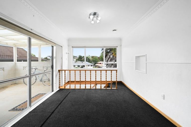 Photo of property in 14 Gilbass Avenue, Hamilton Lake, Hamilton, 3204