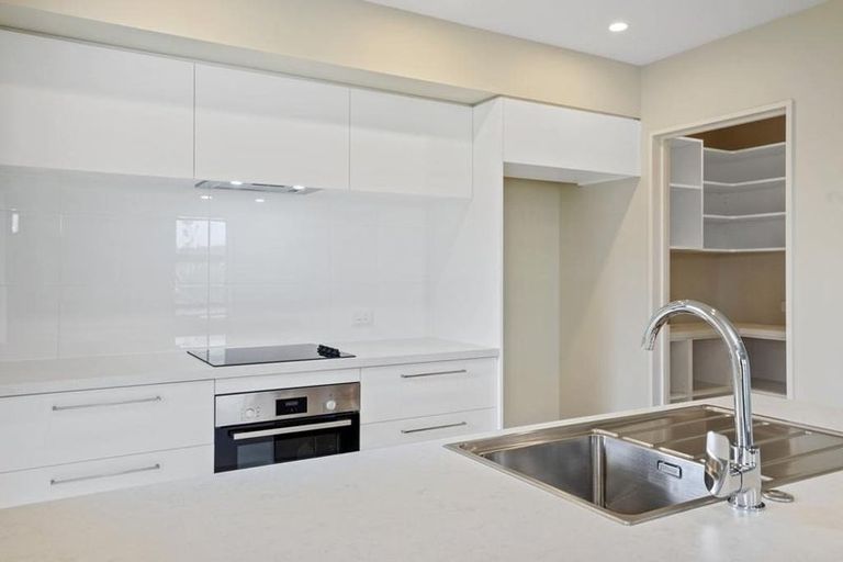 Photo of property in 73 Hilton Drive, Amberley, 7410