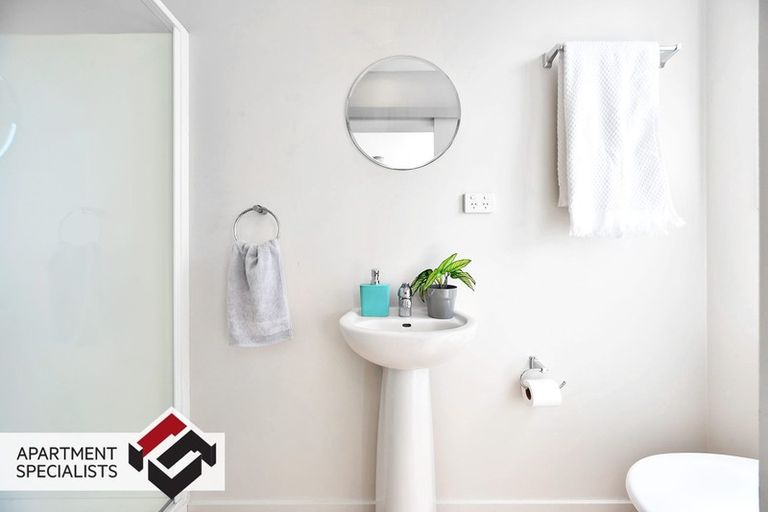 Photo of property in 325/26 Morningside Drive, Morningside, Auckland, 1025