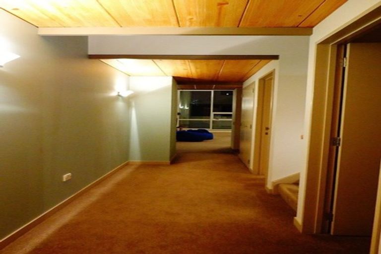 Photo of property in Stadium Garden Flats, 118/107 Thorndon Quay, Pipitea, Wellington, 6011