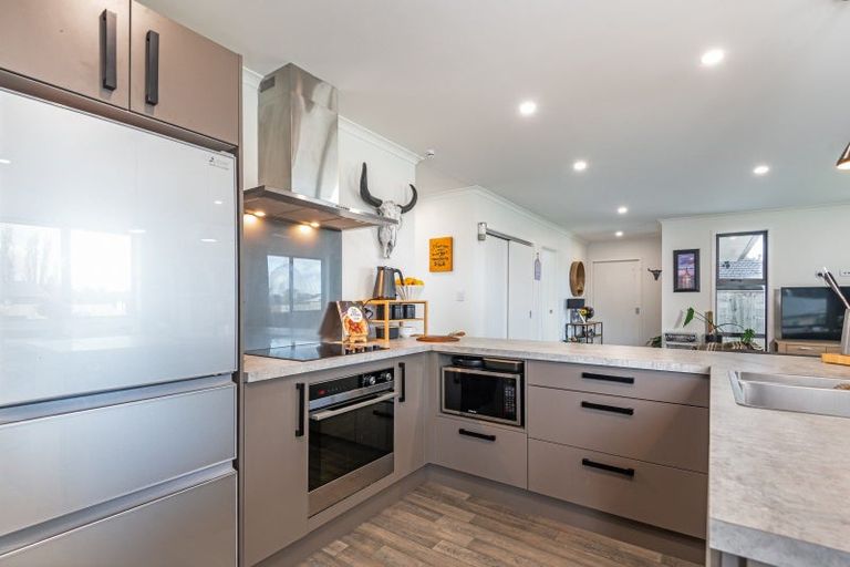 Photo of property in 27 Oldfield Lane, Marton, 4710