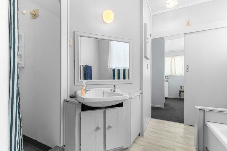 Photo of property in 166 Victoria Street, Dargaville, 0310