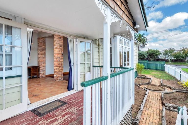 Photo of property in 1/4 Wood Street, Papakura, 2110