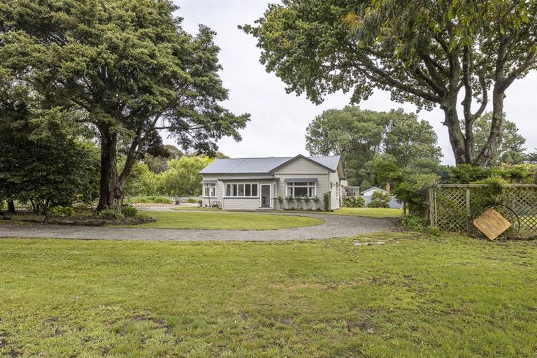 Photo of property in 785 Brandon Hall Road, Santoft, Bulls, 4894