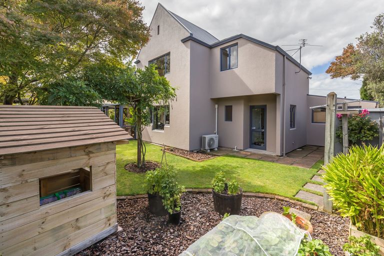 Photo of property in 128a Mcfaddens Road, St Albans, Christchurch, 8052