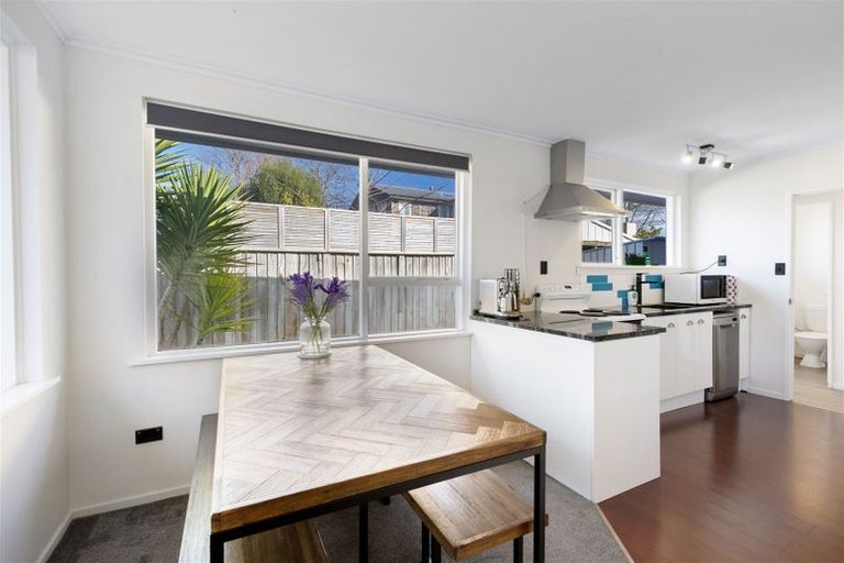 Photo of property in 69b Aorangi Road, Bryndwr, Christchurch, 8053