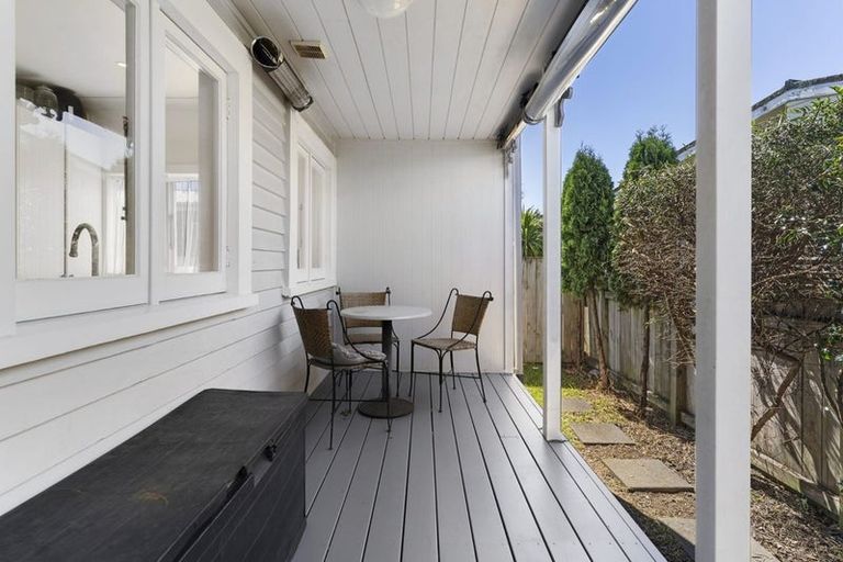 Photo of property in 4a Gloucester Road, Mount Maunganui, 3116