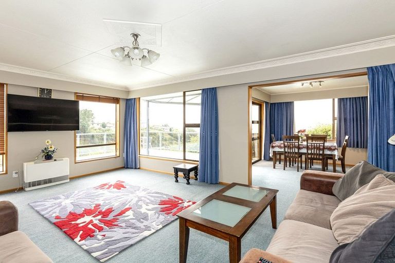 Photo of property in 12 Oakleigh Crescent, Oamaru North, Oamaru, 9400