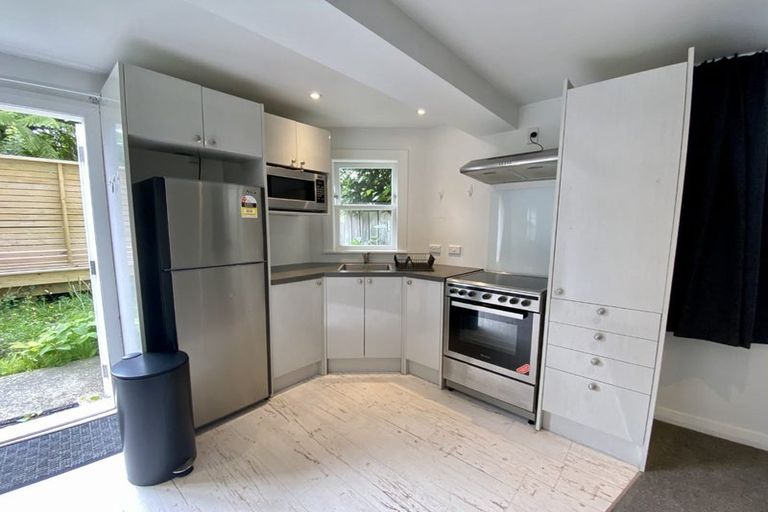 Photo of property in 361 The Terrace, Te Aro, Wellington, 6011