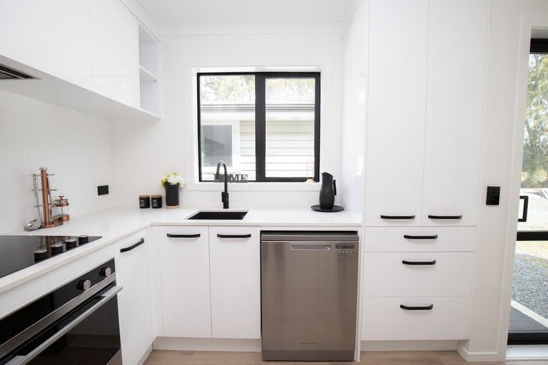 Photo of property in 10b Fernleigh Street, Kerepehi, 3671