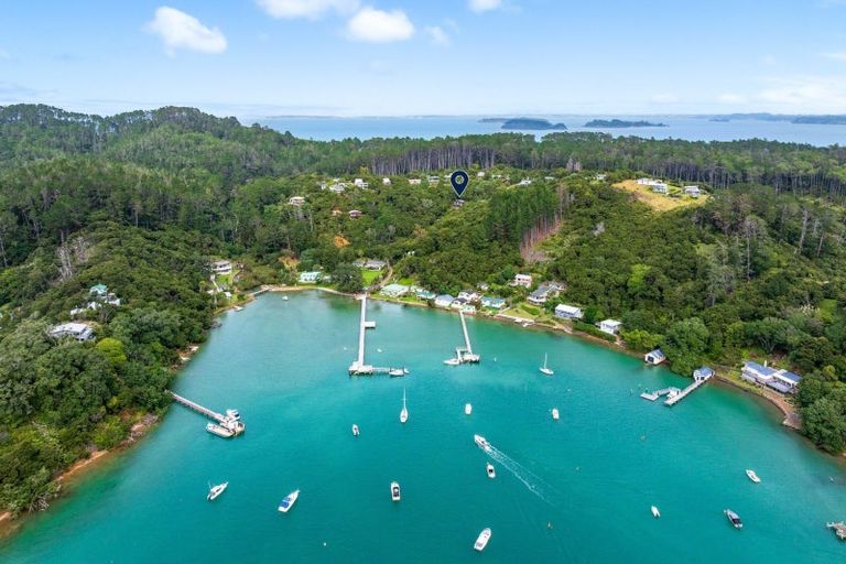 Photo of property in 8a Schoolhouse Bay Road, Kawau Island, 0920