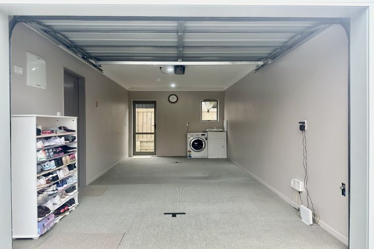 Photo of property in 20a Gifford Grove, Churton Park, Wellington, 6037