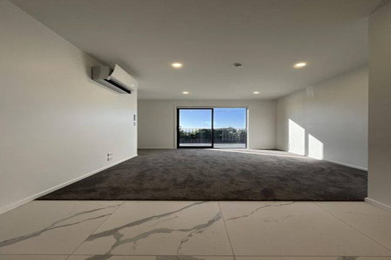 Photo of property in 3/231 Marine Parade, Seatoun, Wellington, 6022