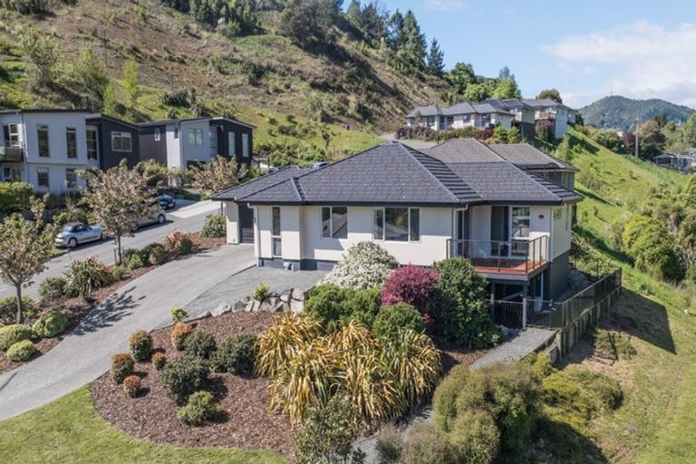 Photo of property in 94 Coster Street, Stoke, Nelson, 7011