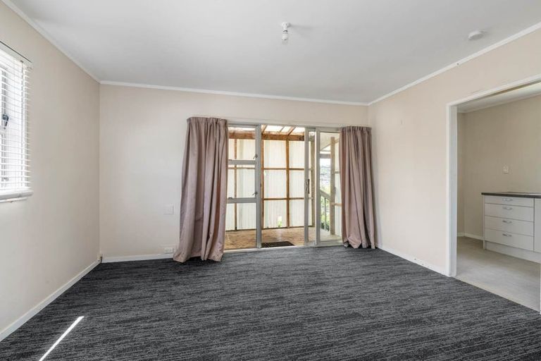 Photo of property in 25 Penton Road, Stanmore Bay, Whangaparaoa, 0932