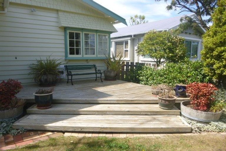 Photo of property in 14 Cressy Street, Waterloo, Lower Hutt, 5011