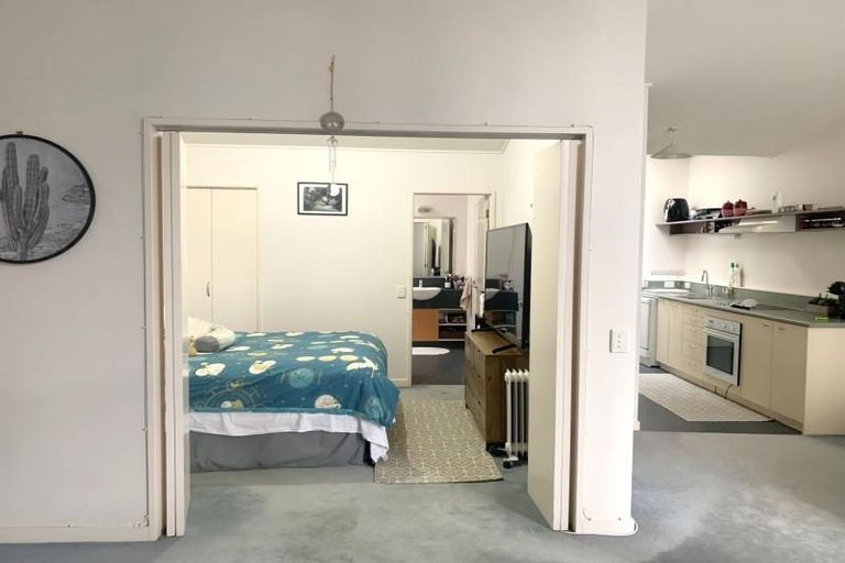 Photo of property in Dixonlane Apartments, 23/7 Feltex Lane, Te Aro, Wellington, 6011