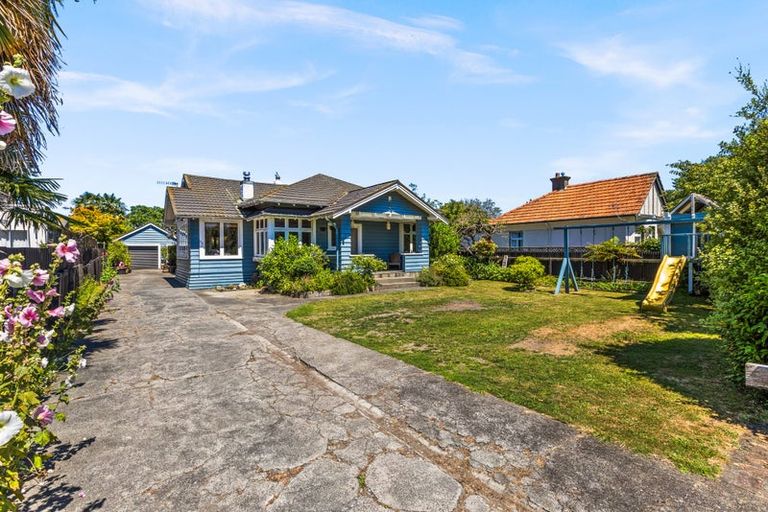 Photo of property in 115 Charlotte Crescent, Mayfair, Hastings, 4122