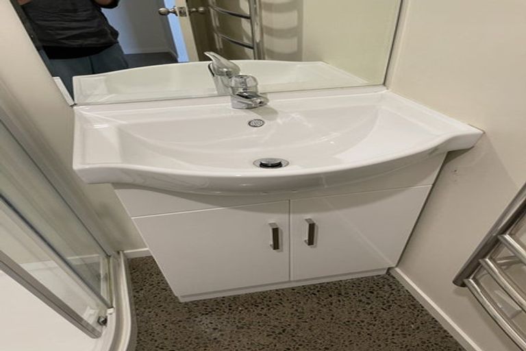 Photo of property in 29 Grove Road, Addington, Christchurch, 8024