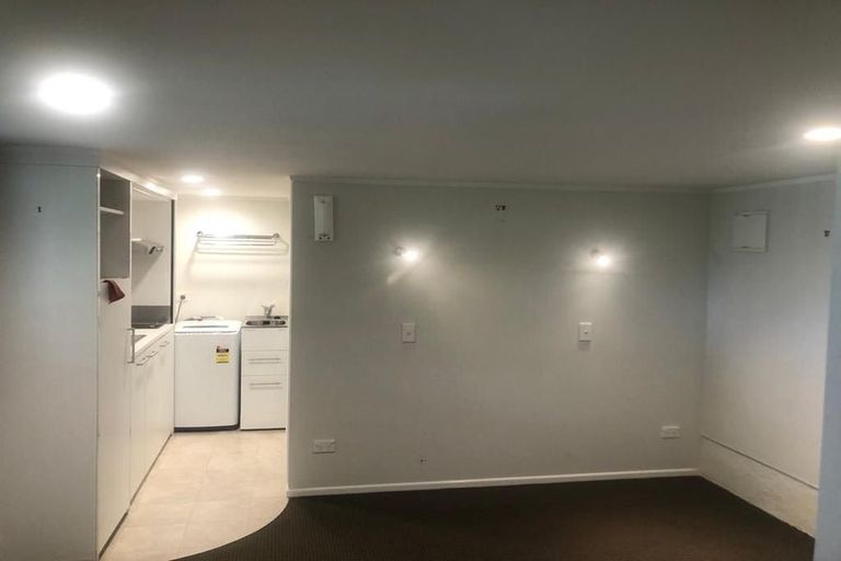 Photo of property in 46a Hinemoa Street, Birkenhead, Auckland, 0626