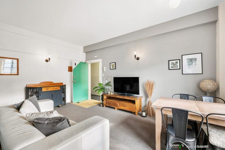 Photo of property in Anderson Apartments, 9/248 Willis Street, Te Aro, Wellington, 6011