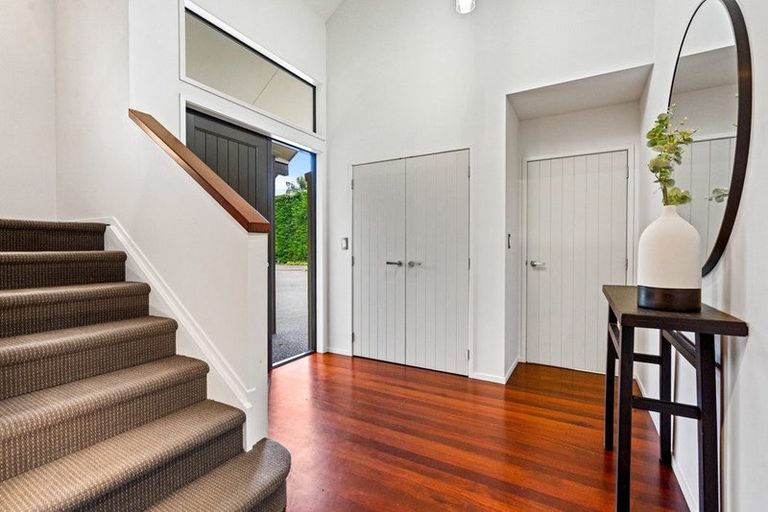 Photo of property in 98b Western Hills Drive, Kensington, Whangarei, 0112