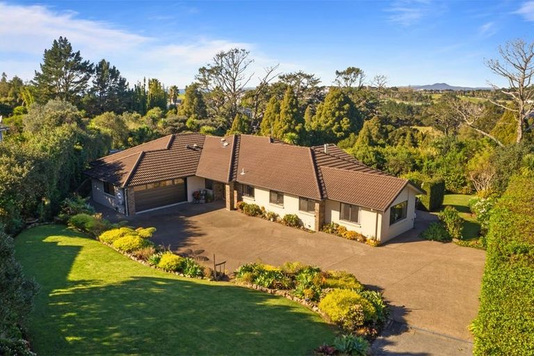 Photo of property in 114 Vaughans Road, Long Bay, Albany, 0792