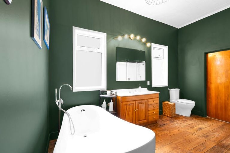 Photo of property in 25 Portia Street, Stratford, 4332