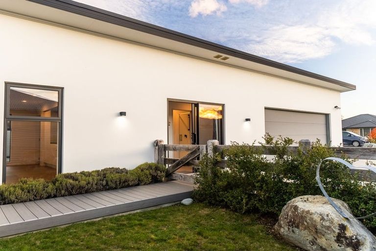 Photo of property in 21 Greenfield Place, Twizel, 7901