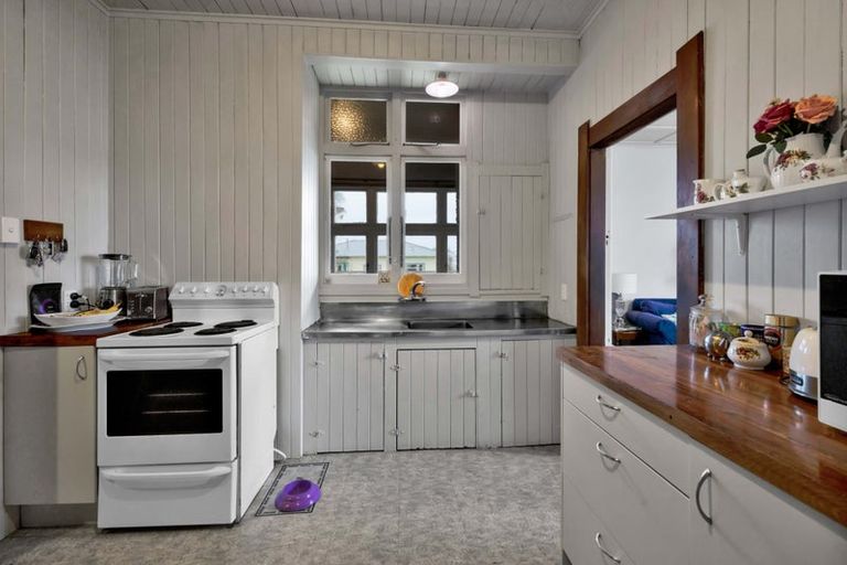 Photo of property in 30 Cloten Road, Stratford, 4332