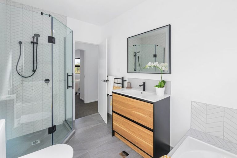 Photo of property in 2/99 Glen Lynne Avenue, Queenwood, Hamilton, 3210