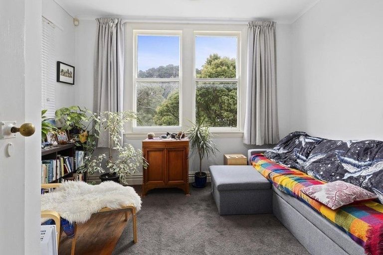 Photo of property in 2 Caprera Street, Melrose, Wellington, 6023