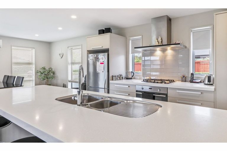 Photo of property in 16 Rapley Street, Kaiapoi, 7630