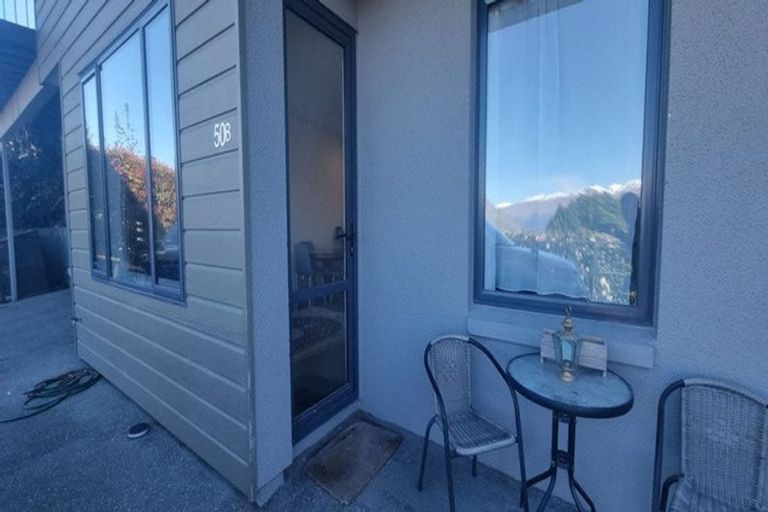 Photo of property in 50 Wynyard Crescent, Fernhill, Queenstown, 9300