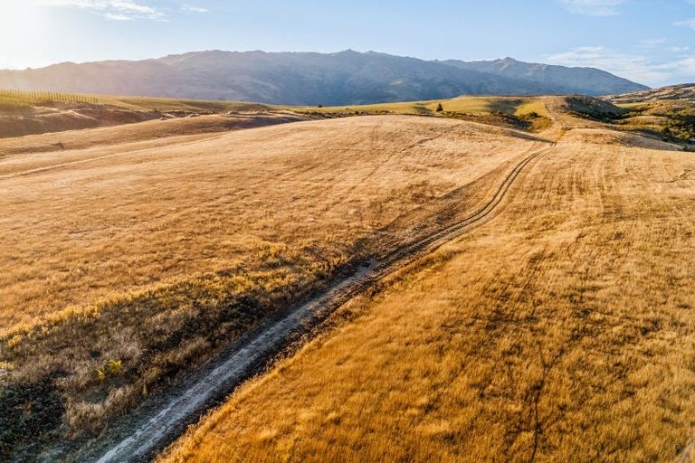 Photo of property in 35 Kordia Way, Waikerikeri, 9391