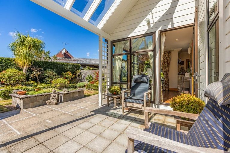 Photo of property in 12a Tamati Place, Merrilands, New Plymouth, 4312