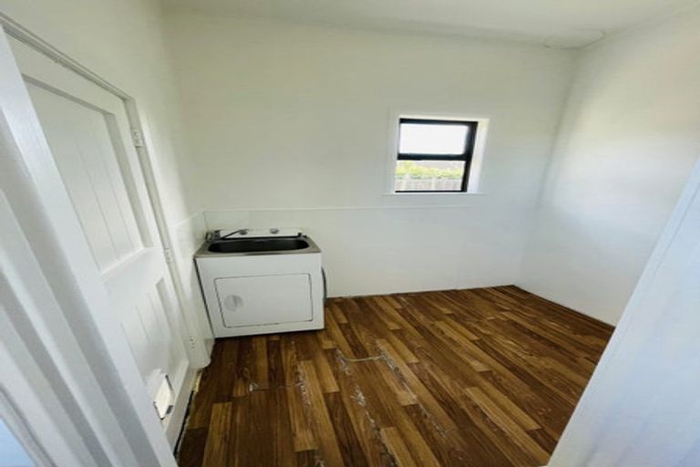 Photo of property in 27 Jackson Street, College Estate, Whanganui, 4500